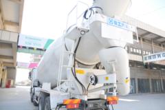 徐工 漢风(汉风)G7 375马力 8X4 5.5方混凝土搅拌运输车(WL5310GJBNXG33)