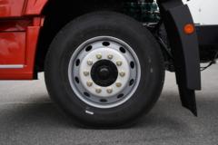 青岛解放 龙VH 2.0版 240马力 4X2 6.75米仓栅式载货车(CA5189CCYPK2L2E5A80)