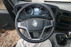 中国重汽HOWO 悍将 2019款 科技版 143马力 4.15米单排厢式轻卡(ZZ5047XXYF3315E145)