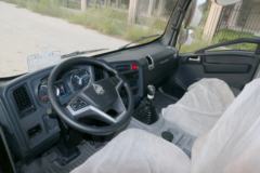 中国重汽HOWO 悍将 2019款 科技版 143马力 4.15米单排厢式轻卡(ZZ5047XXYF3315E145)