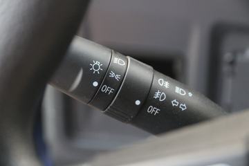 йHOWO  Ƽ 150 4.15׵ʽῨ()(ZZ5047XXYH3315F141)ͼƬ