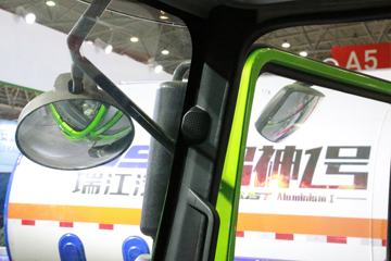 �����ؿ� ������M3000 350���� 8X4 5.6��������ж��ͼƬ
