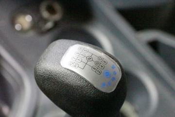 �����ؿ� ������M3000 350���� 8X4 5.6��������ж��ͼƬ