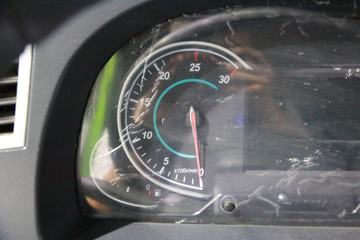 �����ؿ� ������M3000 350���� 8X4 5.6��������ж��ͼƬ