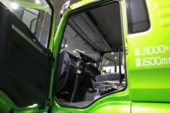 陕汽重卡 德龙新M3000 350马力 8X4 5.6米垃圾自卸车(SX5310ZLJMB246B)