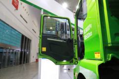 陕汽重卡 德龙新M3000 350马力 8X4 5.6米垃圾自卸车(SX5310ZLJMB246B)