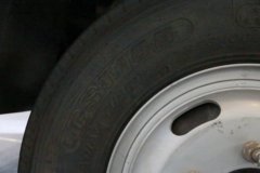 东风华神 T5 130马力 4X2 餐厨垃圾车(楚胜牌)(CSC5072TCAE5)