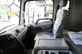 东风商用车底盘&nbsp;油罐车驾驶室图片