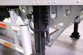 13.75米系列&nbsp;厢式半挂车底盘图片