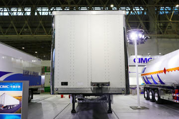 13.75米系列&nbsp;厢式半挂车外观图片