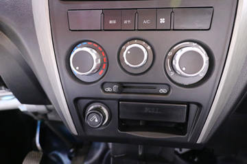 ��� EC35II 2019�� ��׼�� 2.6T 4.5�״��綯��ջ���41.86kWhͼƬ
