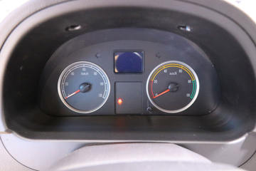 ��� EC35II 2019�� ��׼�� 2.6T 4.5�״��綯��ջ���41.86kWhͼƬ