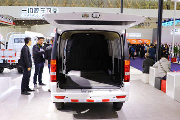 ��� EC35II 2019�� ��׼�� 2.6T 4.5�״��綯��ջ���41.86kWhͼƬ