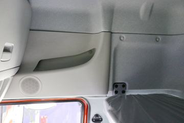 �������� ����H5�п� 245���� 4X2 9.7����ʽ�ػ���(����)ͼƬ