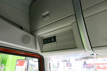 �������� ����H5�п� 245���� 4X2 9.7����ʽ�ػ���(����)ͼƬ