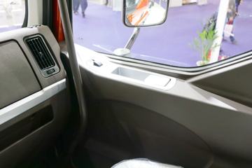 �������� ����H5�п� 245���� 4X2 9.7����ʽ�ػ���(����)ͼƬ