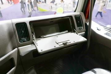 �������� ����H5�п� 245���� 4X2 9.7����ʽ�ػ���(����)ͼƬ
