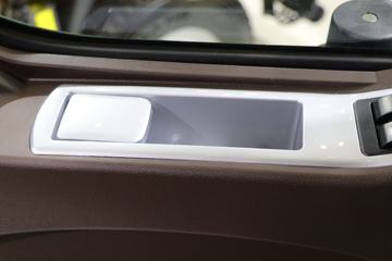 �������� ����H5�п� 245���� 4X2 9.7����ʽ�ػ���(����)ͼƬ