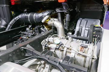�������� ����H5�п� 245���� 4X2 9.7����ʽ�ػ���(����)ͼƬ