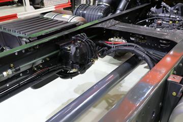 �������� ����H5�п� 245���� 4X2 9.7����ʽ�ػ���(����)ͼƬ
