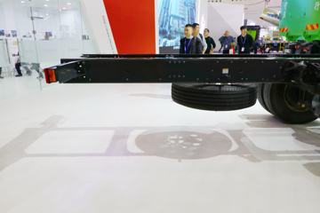 �������� ����H5�п� 245���� 4X2 9.7����ʽ�ػ���(����)ͼƬ
