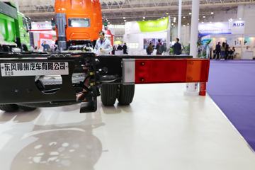 �������� ����H5�п� 245���� 4X2 9.7����ʽ�ػ���(����)ͼƬ