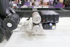 东风柳汽 乘龙H5中卡 245马力 4X2 9.7米厢式载货车(国六)(LZ5180XXYH5AC2)