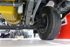 东风柳汽 乘龙H5中卡 245马力 4X2 9.7米厢式载货车(国六)(LZ5180XXYH5AC2)