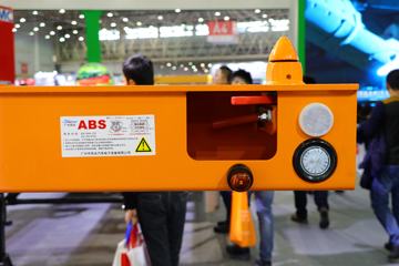 40英寸系列&nbsp;集装箱式半挂车外观图片