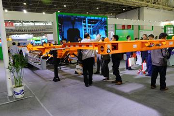 40英寸系列&nbsp;集装箱式半挂车外观图片