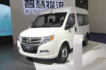 东风股份 御风V9 2.3L 136马力 中顶 高规格商务车