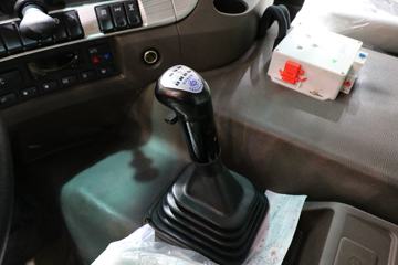 �������� ����H7 400���� 6X4 5.4����ж��ͼƬ