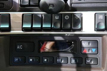 �������� ����H7 400���� 6X4 5.4����ж��ͼƬ