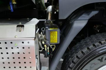 �������� ����H7 400���� 6X4 5.4����ж��ͼƬ