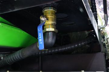 �������� ����H7 400���� 6X4 5.4����ж��ͼƬ