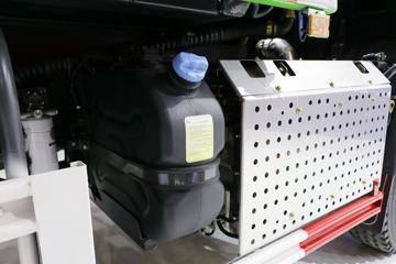 �������� ����H7 400���� 6X4 5.4����ж��ͼƬ