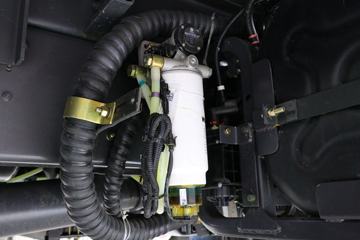 �������� ����H7 400���� 6X4 5.4����ж��ͼƬ