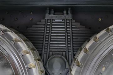 �������� ����H7 400���� 6X4 5.4����ж��ͼƬ