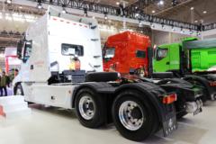 东风柳汽 乘龙T7重卡 560马力 6X4长头牵引车(国六)