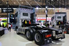 福田 欧曼EST重卡 国典版 超级卡车 560马力 6X4牵引车(16挡)