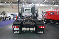 江淮 格尔发K7W重卡 560马力 6X2R AMT牵引车(国六)