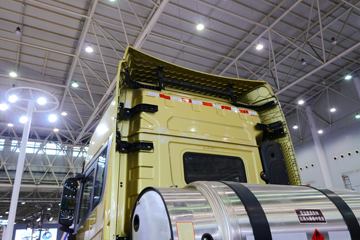 �����ؿ� ����X3000 460���� 6X4 LNGǣ����(����)ͼƬ