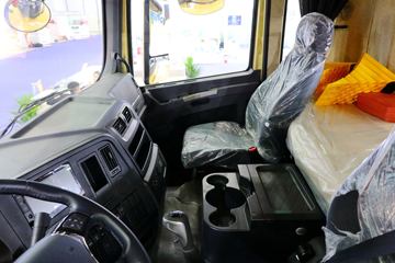 �����ؿ� ����X3000 460���� 6X4 LNGǣ����(����)ͼƬ