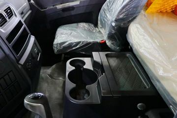 �����ؿ� ����X3000 460���� 6X4 LNGǣ����(����)ͼƬ