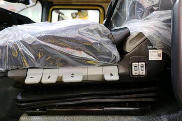 �����ؿ� ����X3000 460���� 6X4 LNGǣ����(����)ͼƬ