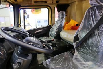 �����ؿ� ����X3000 460���� 6X4 LNGǣ����(����)ͼƬ