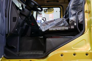 �����ؿ� ����X3000 460���� 6X4 LNGǣ����(����)ͼƬ