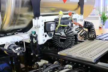 �����ؿ� ����X3000 460���� 6X4 LNGǣ����(����)ͼƬ