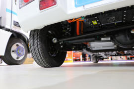 递哥&nbsp;电动封闭厢货底盘图片