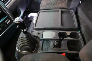 ���� ŷ��Rϵ 220���� 8.1���Ű���ʽ�ػ���(����)(BJ5166XXY-2A)ͼƬ